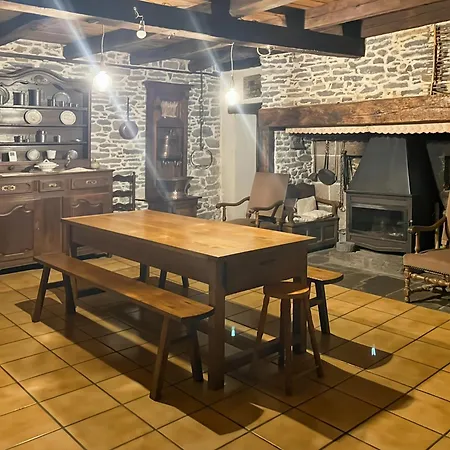 بيت للعطل Maison Auvergnate A Cote De Salers - 4 - Parking, Garage - Jardin - Salle De Jeux Drugeac