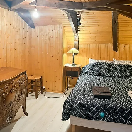 Maison Auvergnate A Cote De Salers - 4 - Parking, Garage - Jardin - Salle De Jeux بيت للعطل