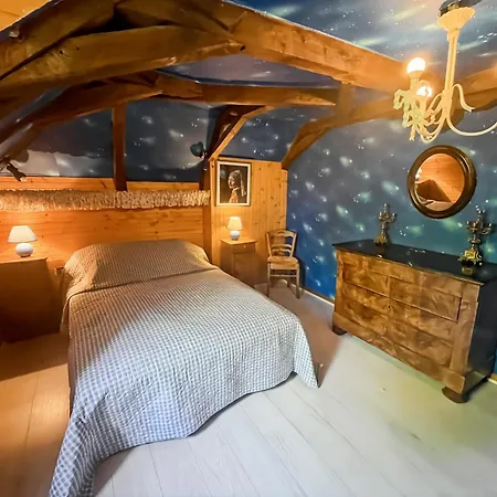 Maison Auvergnate A Cote De Salers - 4 - Parking, Garage - Jardin - Salle De Jeux بيت للعطل *